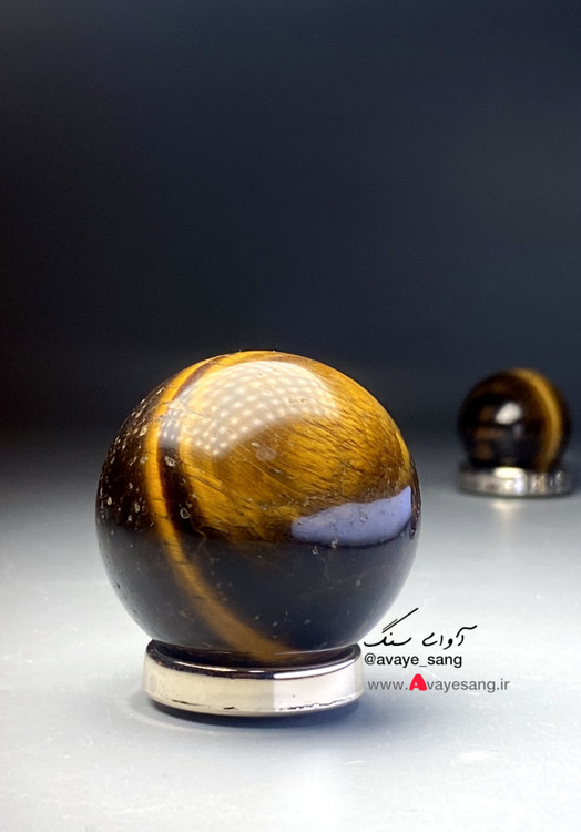گوی سنگ چشمببر (تایگر آی) قطر ۴ سانت وزن ۹۰ گرم